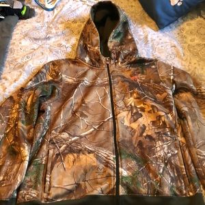 Women’s Under Armour hoody